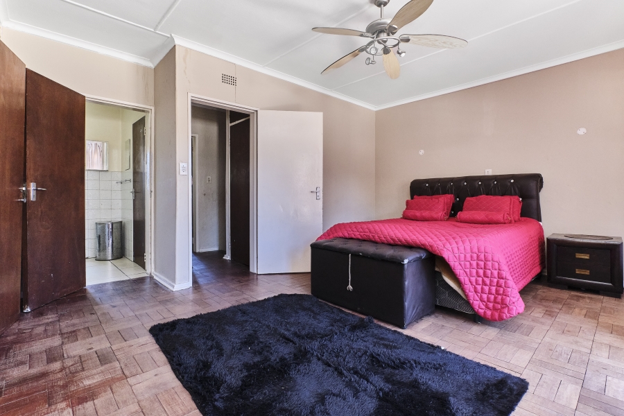 2 Bedroom Property for Sale in Windsor East Gauteng