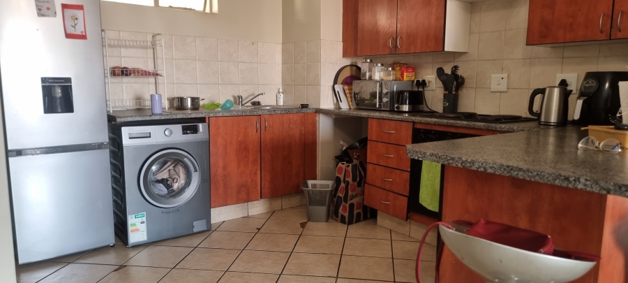 2 Bedroom Property for Sale in North Riding Gauteng