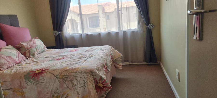 2 Bedroom Property for Sale in North Riding Gauteng