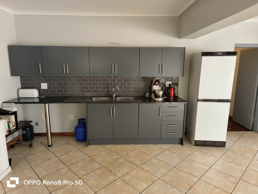 5 Bedroom Property for Sale in Atholl Gauteng