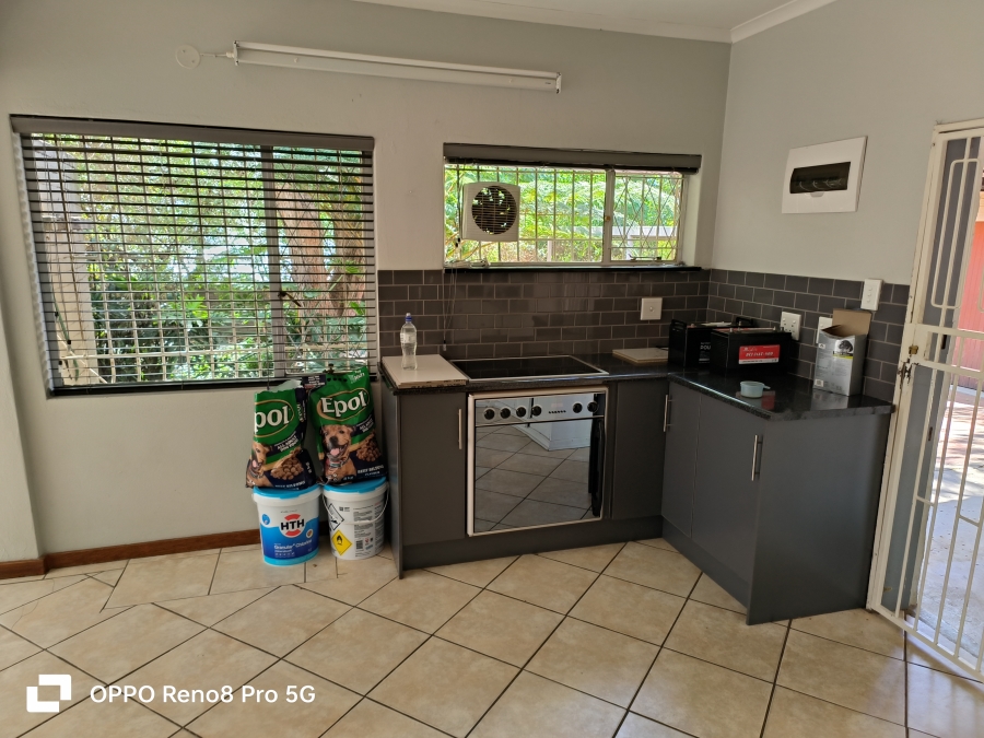 5 Bedroom Property for Sale in Atholl Gauteng