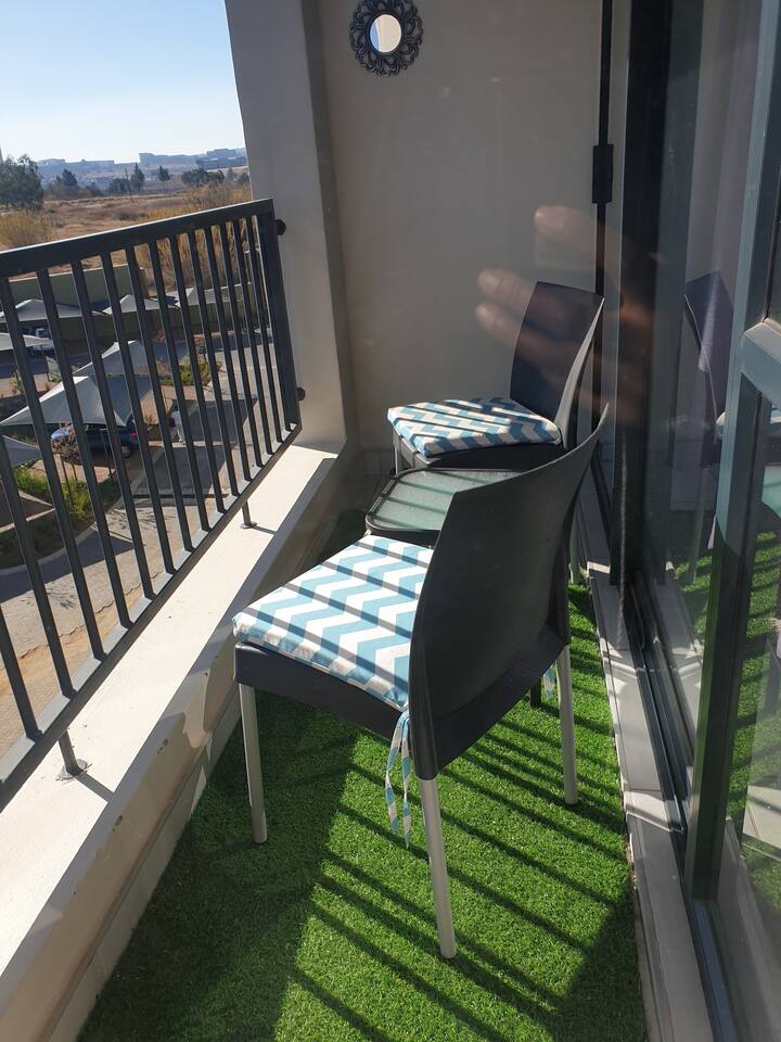 To Let 1 Bedroom Property for Rent in Waterfall Gauteng