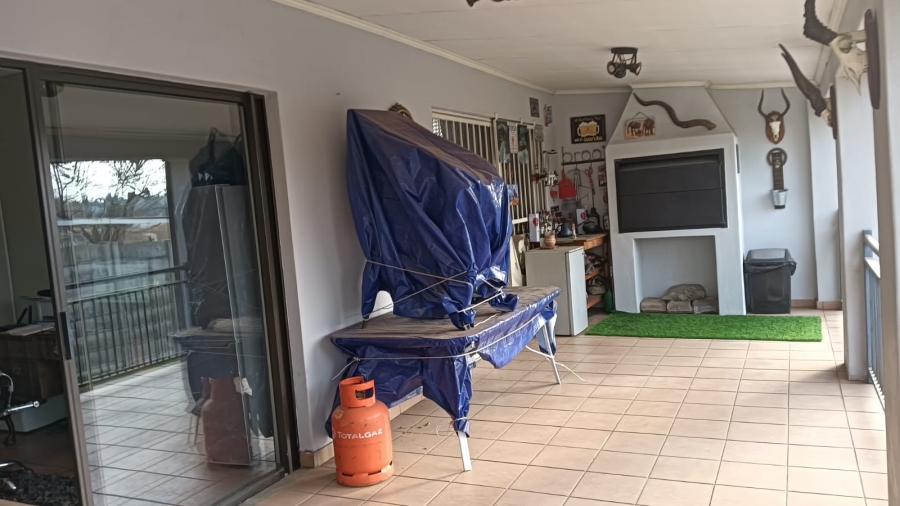 To Let 3 Bedroom Property for Rent in Edleen Gauteng