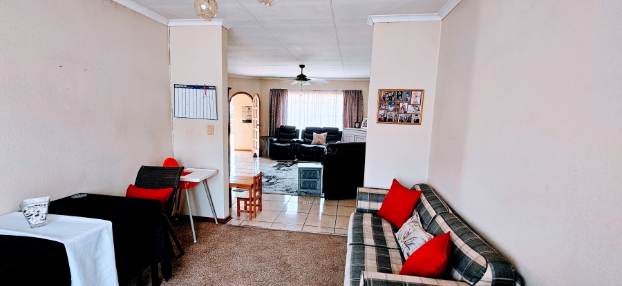 3 Bedroom Property for Sale in Three Rivers Gauteng