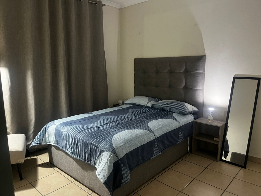 To Let 2 Bedroom Property for Rent in Grand Central Gauteng