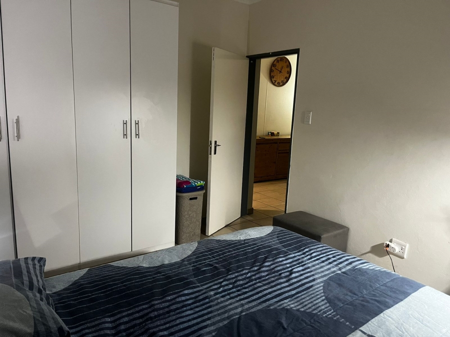 To Let 2 Bedroom Property for Rent in Grand Central Gauteng