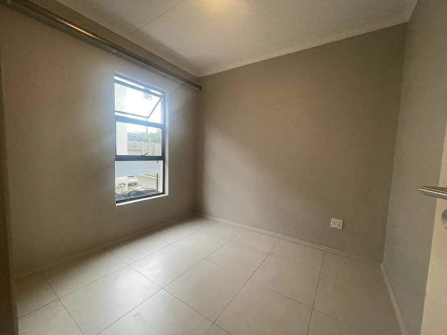 To Let 1 Bedroom Property for Rent in Noordwyk Gauteng