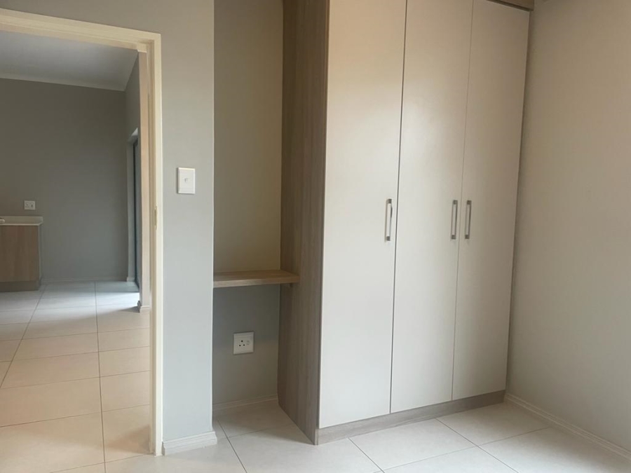 To Let 1 Bedroom Property for Rent in Noordwyk Gauteng