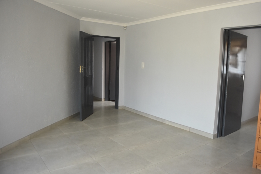 4 Bedroom Property for Sale in The Orchards Gauteng