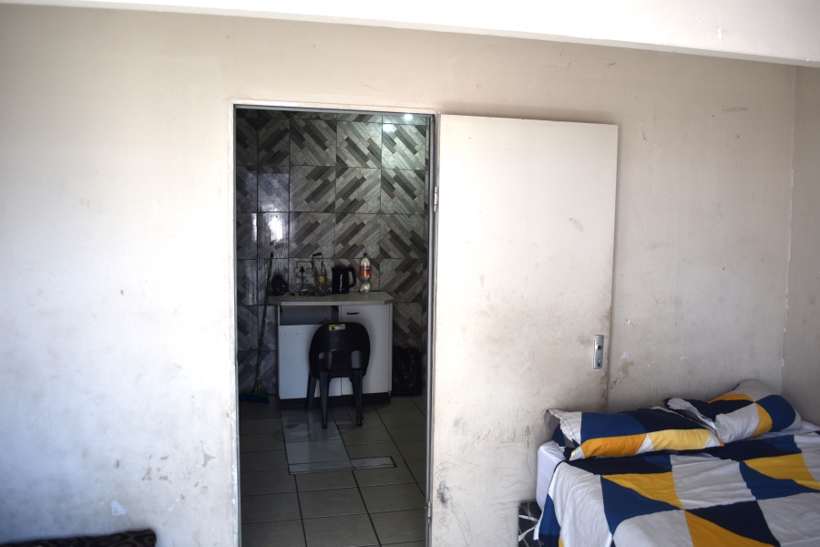 1 Bedroom Property for Sale in Pretoria Central Gauteng