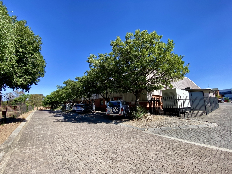 To Let commercial Property for Rent in Randjespark Gauteng