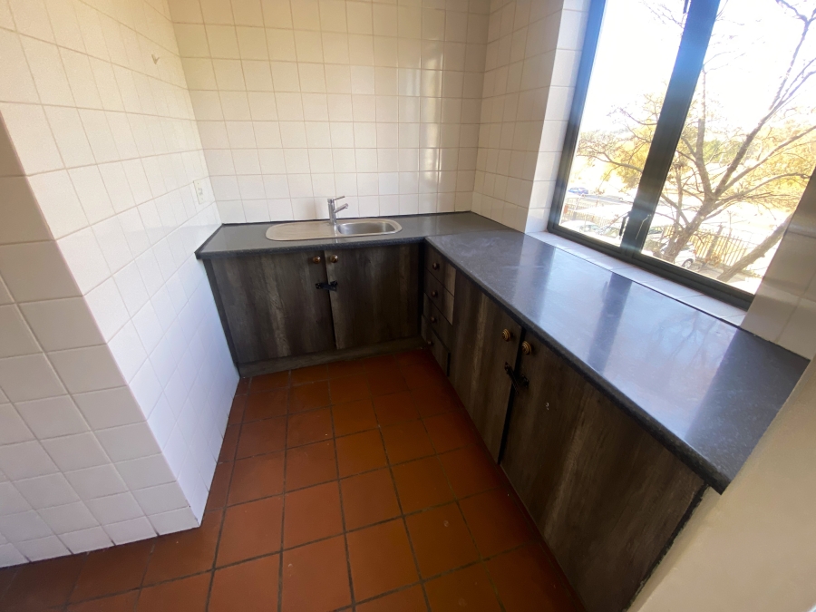 To Let commercial Property for Rent in Randjespark Gauteng