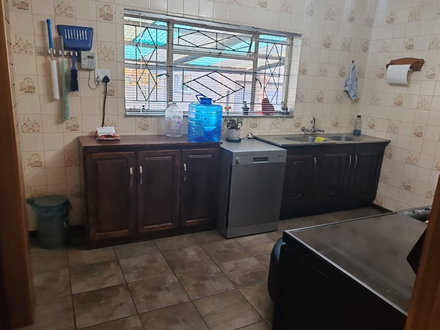 4 Bedroom Property for Sale in Vanderbijlpark SW 5 Gauteng