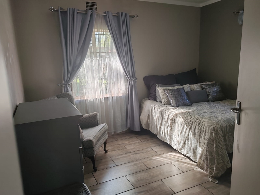 4 Bedroom Property for Sale in Vanderbijlpark SW 5 Gauteng