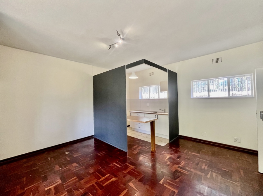 To Let 2 Bedroom Property for Rent in Linden Gauteng