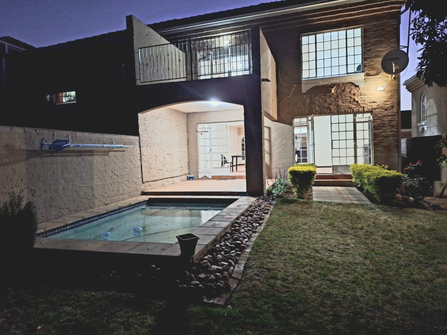 3 Bedroom Property for Sale in North Riding Gauteng