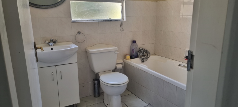 3 Bedroom Property for Sale in Weltevreden Park Gauteng