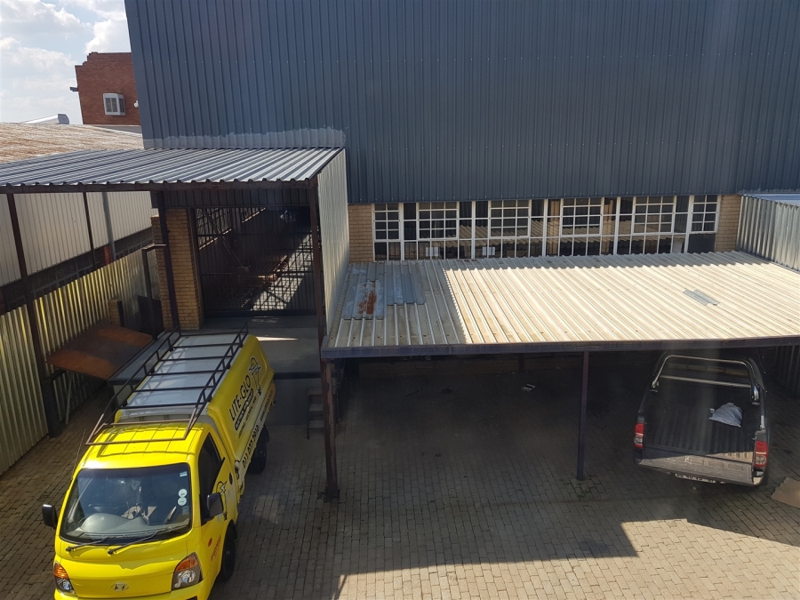 Commercial Property for Sale in Strijdom Park Gauteng