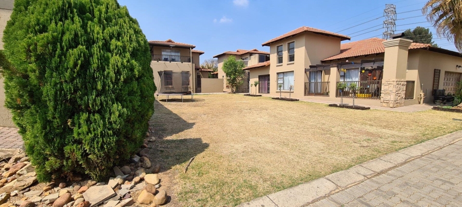 0 Bedroom Property for Sale in Fleurdal Gauteng