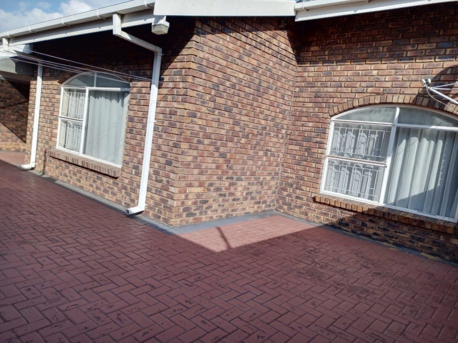 3 Bedroom Property for Sale in Three Rivers Gauteng