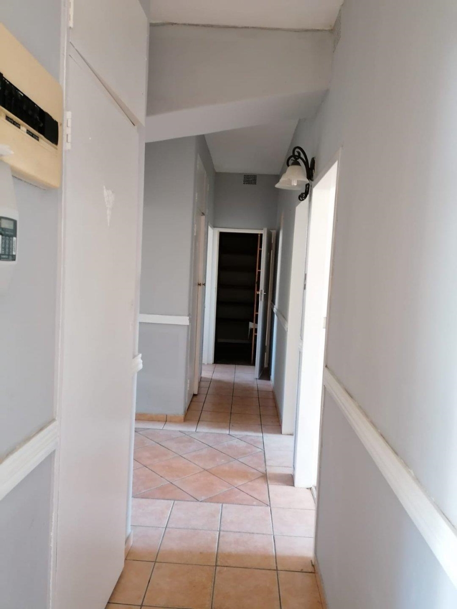 1 Bedroom Property for Sale in Three Rivers Gauteng