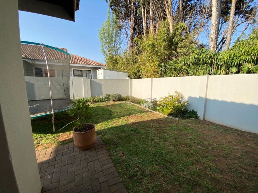 3 Bedroom Property for Sale in Three Rivers Proper Gauteng