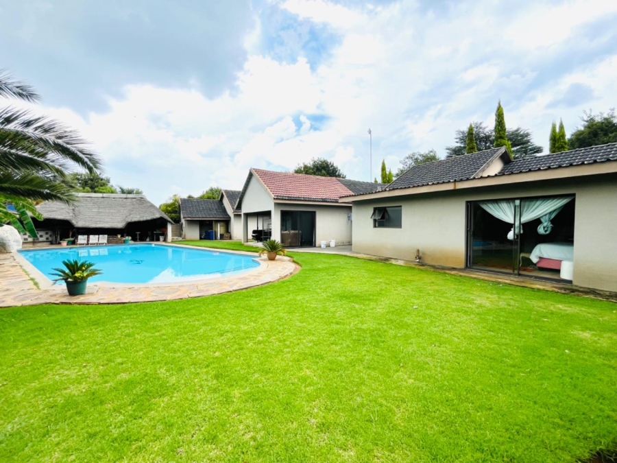 4 Bedroom Property for Sale in Risiville Gauteng