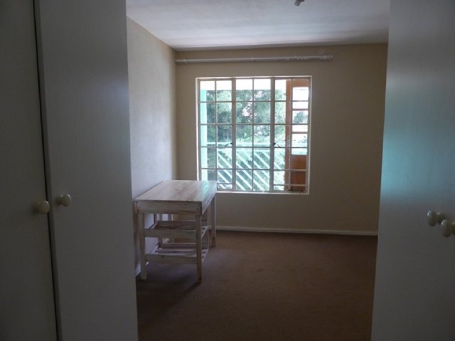 To Let 1 Bedroom Property for Rent in Monument Park Gauteng