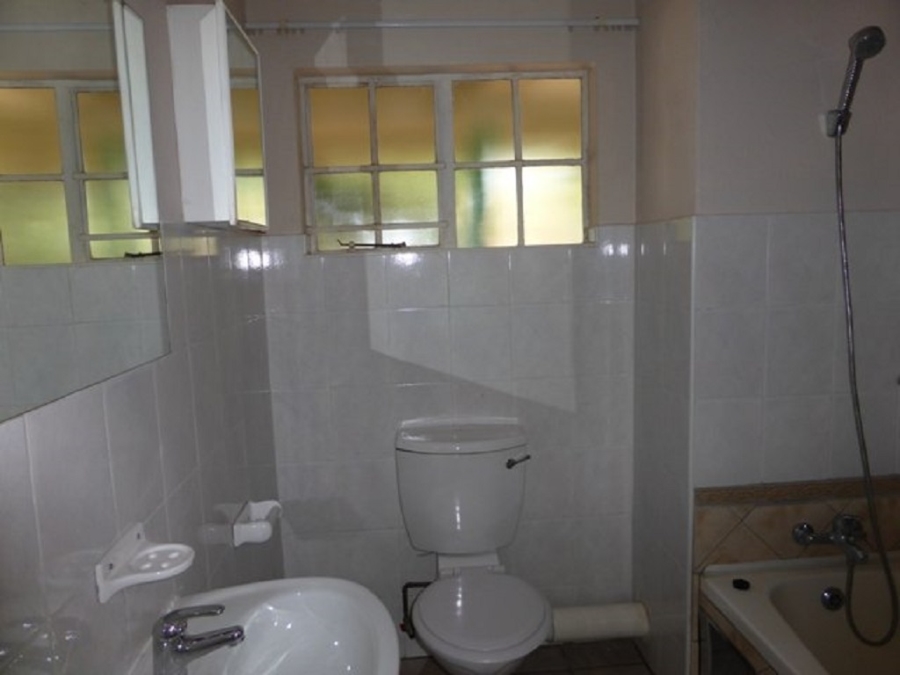 To Let 1 Bedroom Property for Rent in Monument Park Gauteng