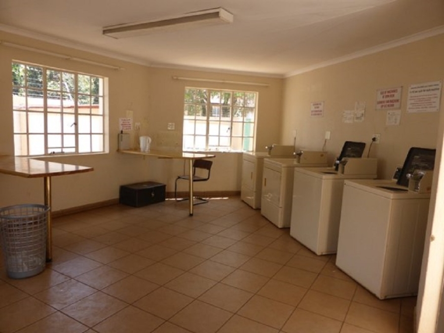 To Let 1 Bedroom Property for Rent in Monument Park Gauteng