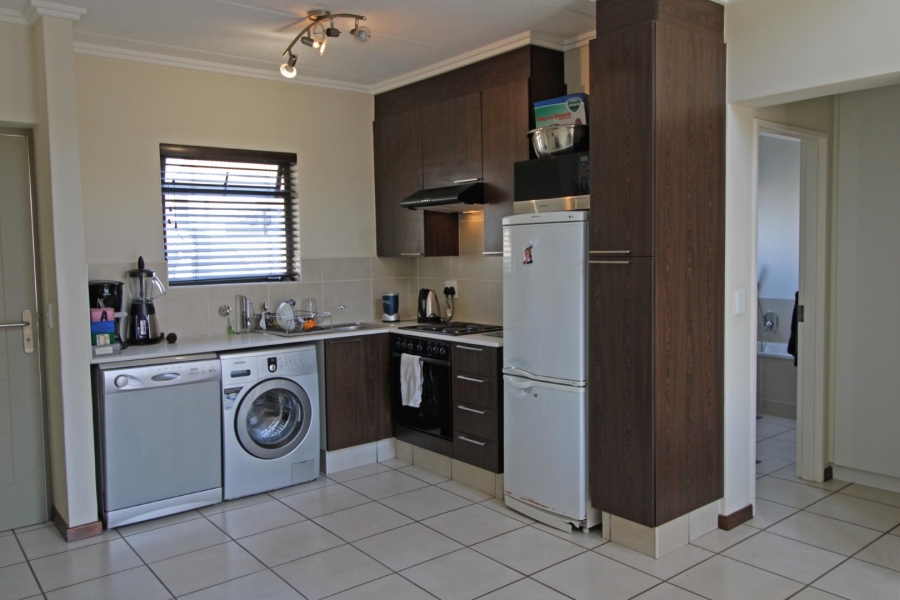 1 Bedroom Property for Sale in Bryanston Gauteng