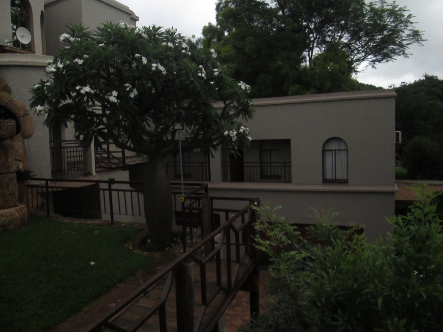 8 Bedroom Property for Sale in Florauna Gauteng