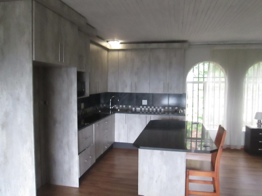 8 Bedroom Property for Sale in Florauna Gauteng