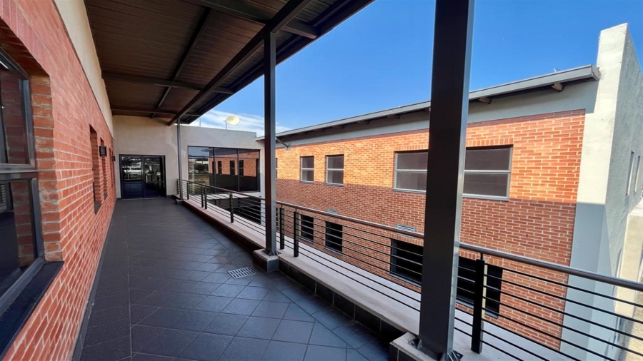 To Let commercial Property for Rent in Waverley Gauteng