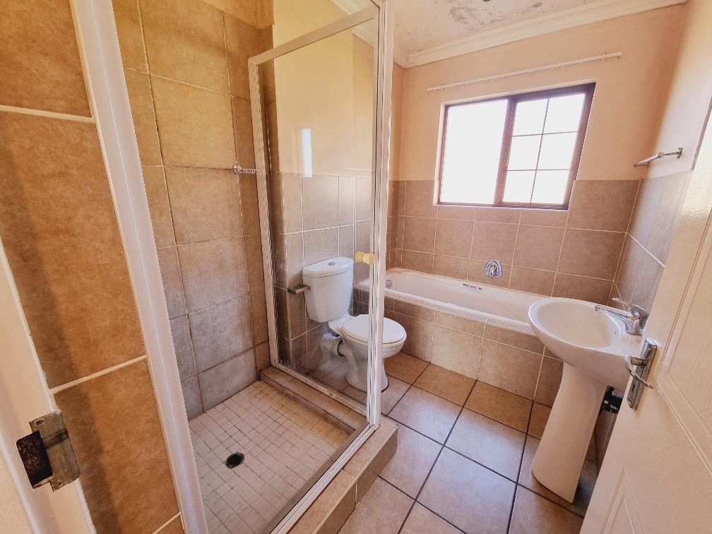 2 Bedroom Property for Sale in Montana Gauteng