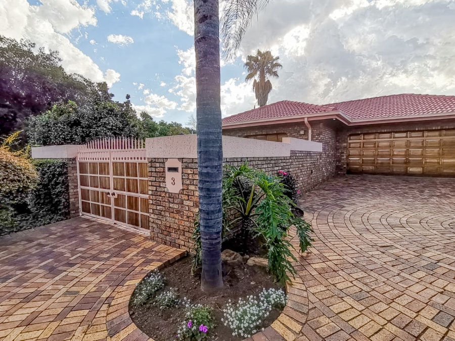 5 Bedroom Property for Sale in Bartlett Gauteng