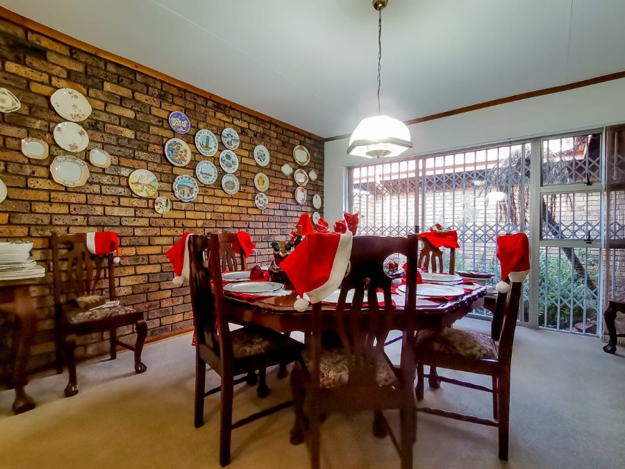 5 Bedroom Property for Sale in Bartlett Gauteng