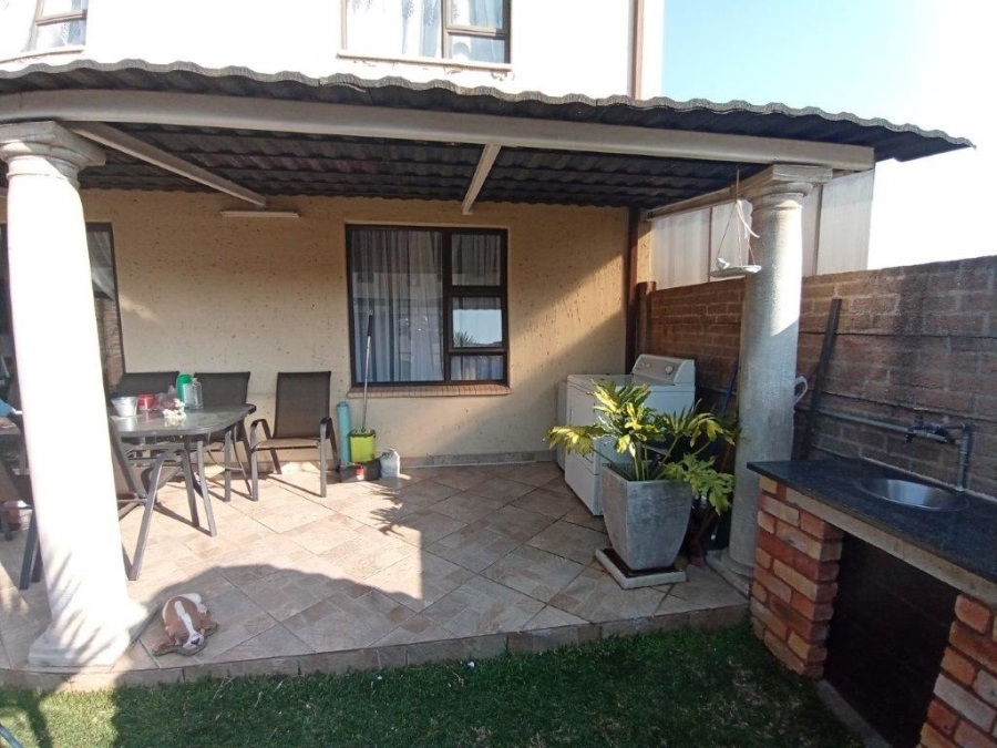 2 Bedroom Property for Sale in Parkrand Gauteng