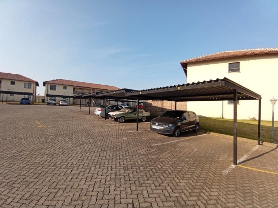 2 Bedroom Property for Sale in Parkrand Gauteng