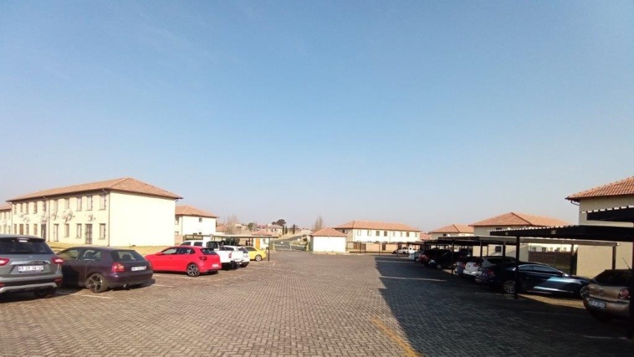 2 Bedroom Property for Sale in Parkrand Gauteng