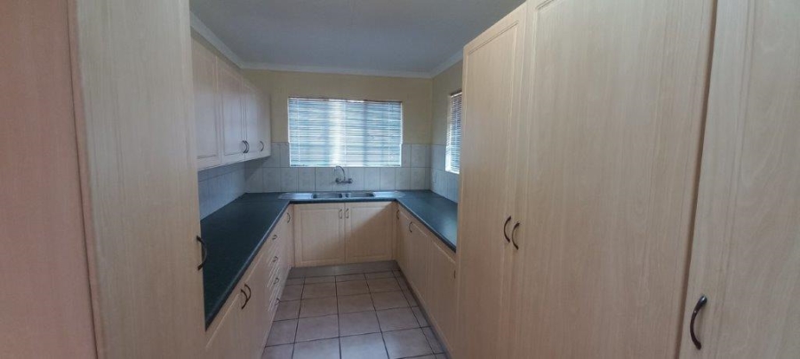 5 Bedroom Property for Sale in Sunward Park Gauteng