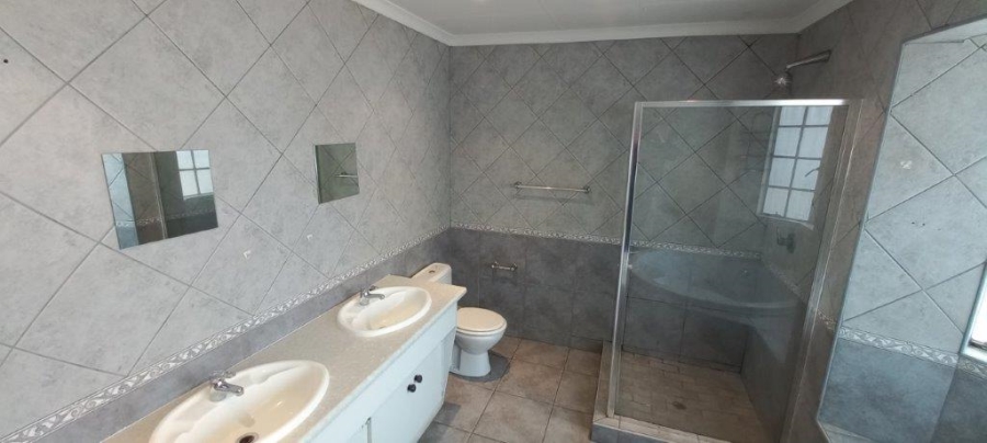 5 Bedroom Property for Sale in Sunward Park Gauteng