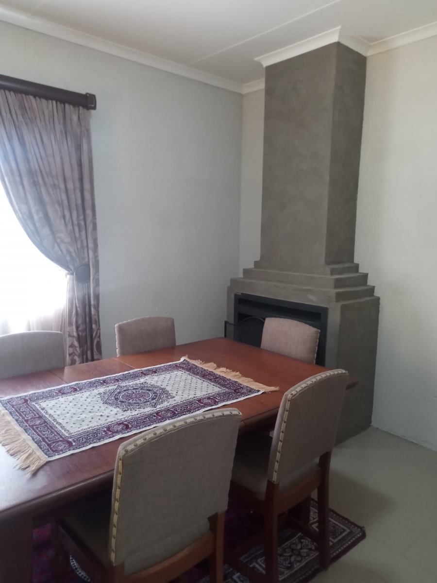 4 Bedroom Property for Sale in Selcourt Gauteng