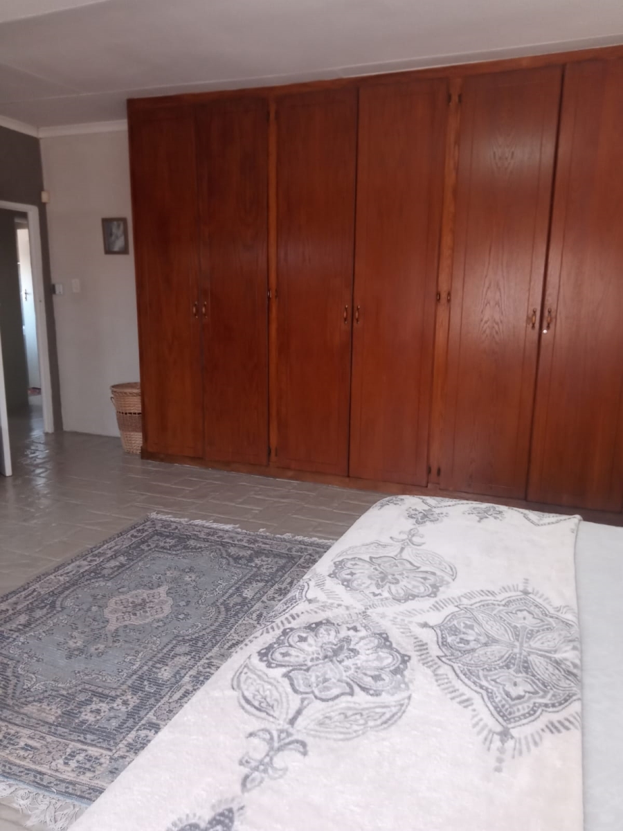 4 Bedroom Property for Sale in Selcourt Gauteng