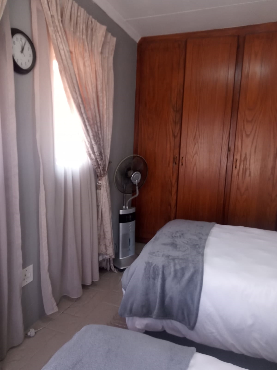 4 Bedroom Property for Sale in Selcourt Gauteng