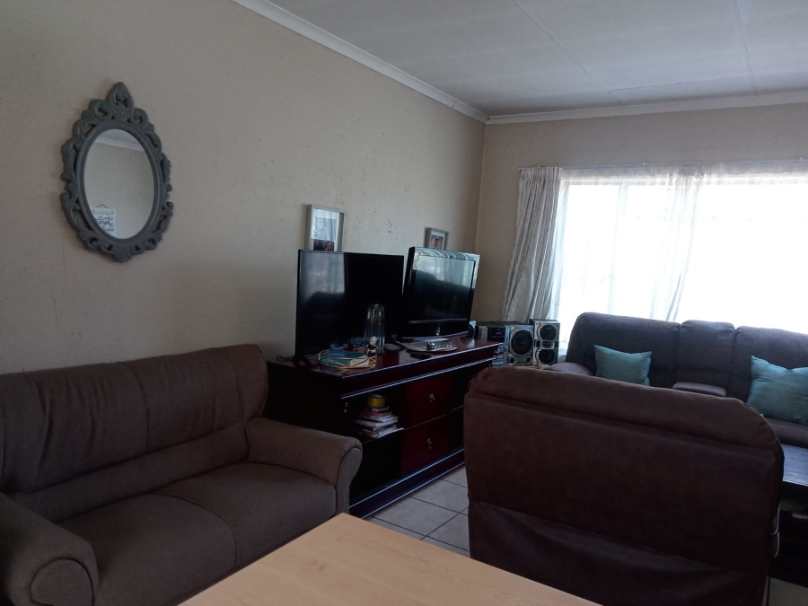 3 Bedroom Property for Sale in Selection Park Gauteng