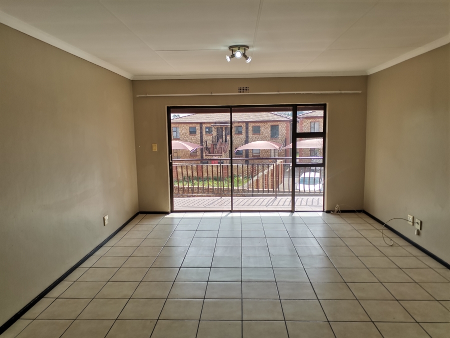 3 Bedroom Property for Sale in Sonneveld Gauteng