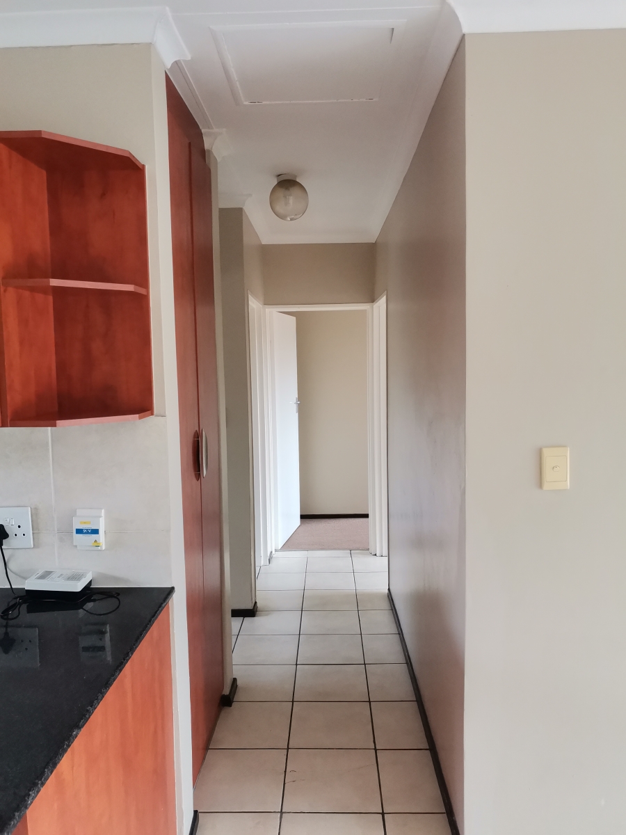 3 Bedroom Property for Sale in Sonneveld Gauteng