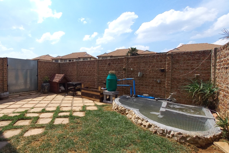 2 Bedroom Property for Sale in Parkrand Gauteng