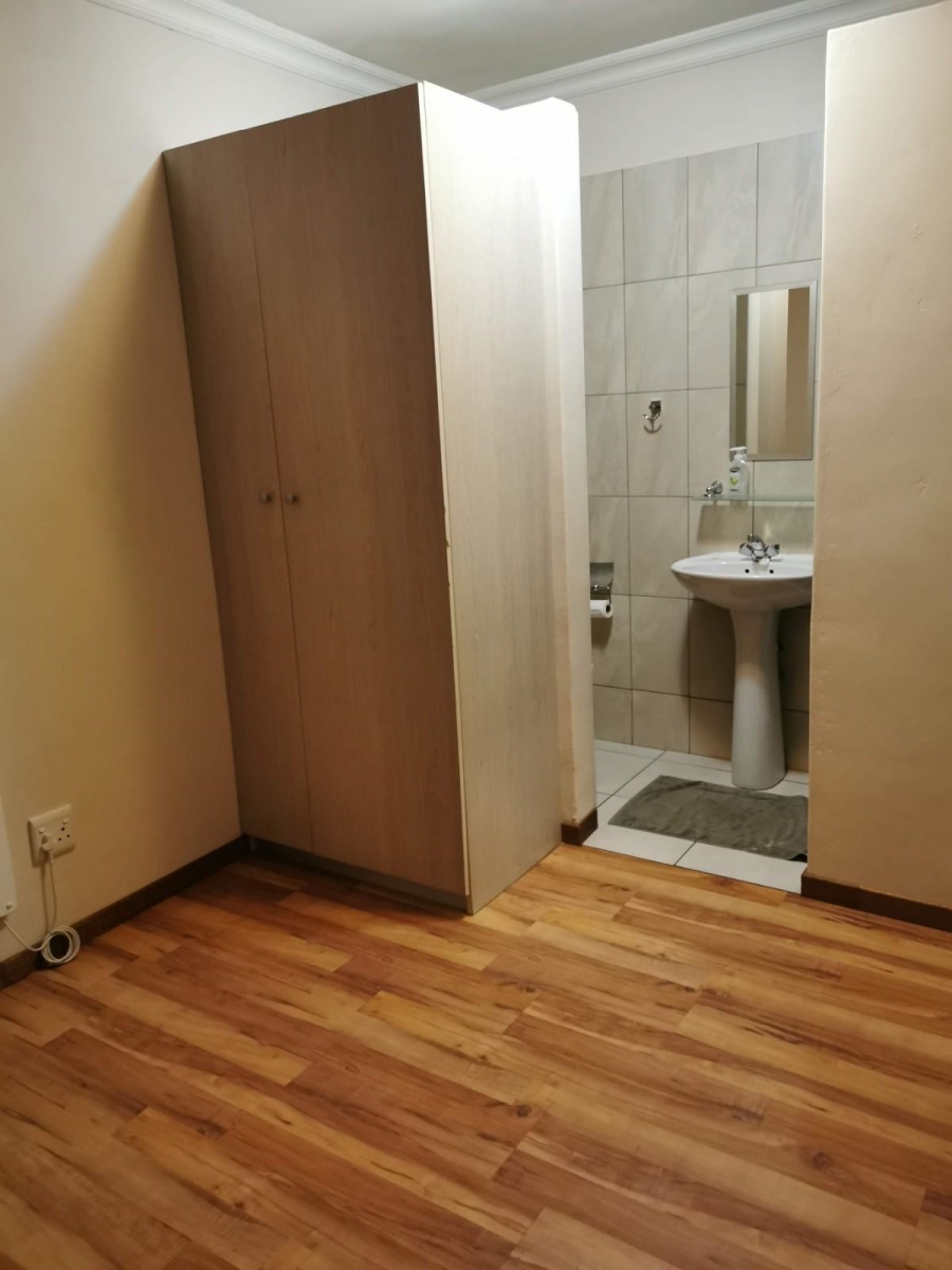 To Let 1 Bedroom Property for Rent in Menlo Park Gauteng